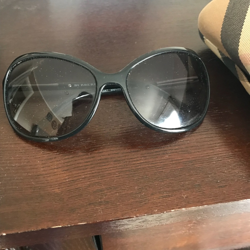 Burberry sunglasses